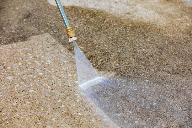 Best Gutter Cleaning  in Leetonia, OH