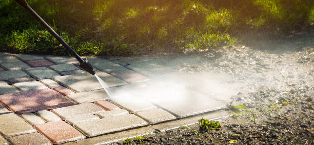 Best Pool Deck Cleaning  in Leetonia, OH